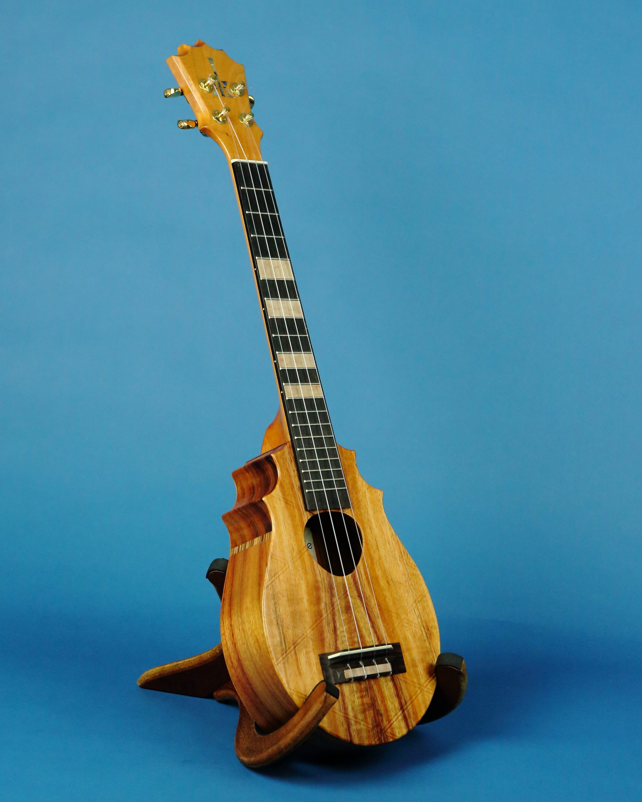 Koaloha deals pineapple ukulele